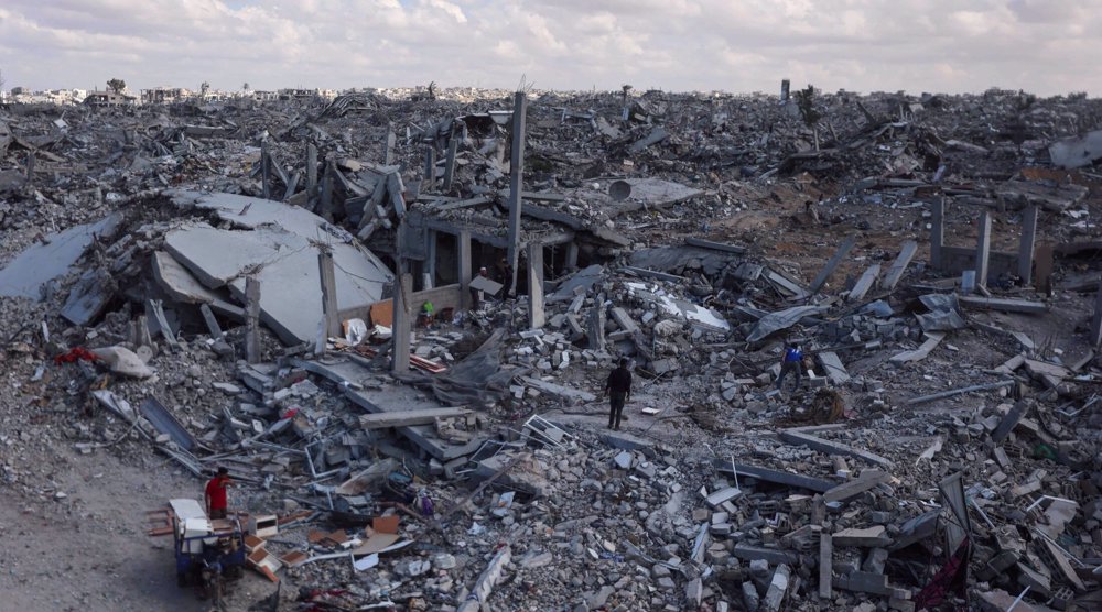 Israel kills 2 Palestinians in southern Gaza despite ceasefire