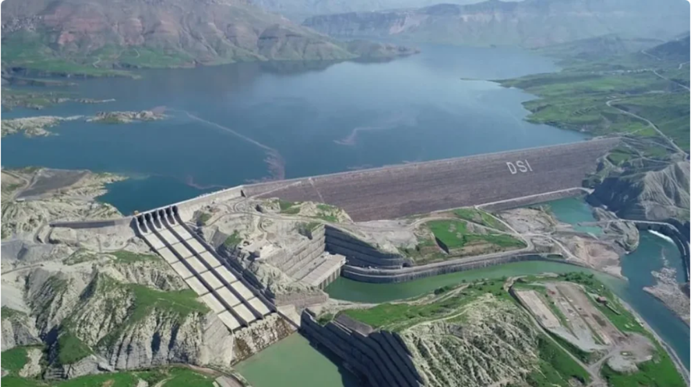 Iran presses Afghanistan over water rights from Harirud River