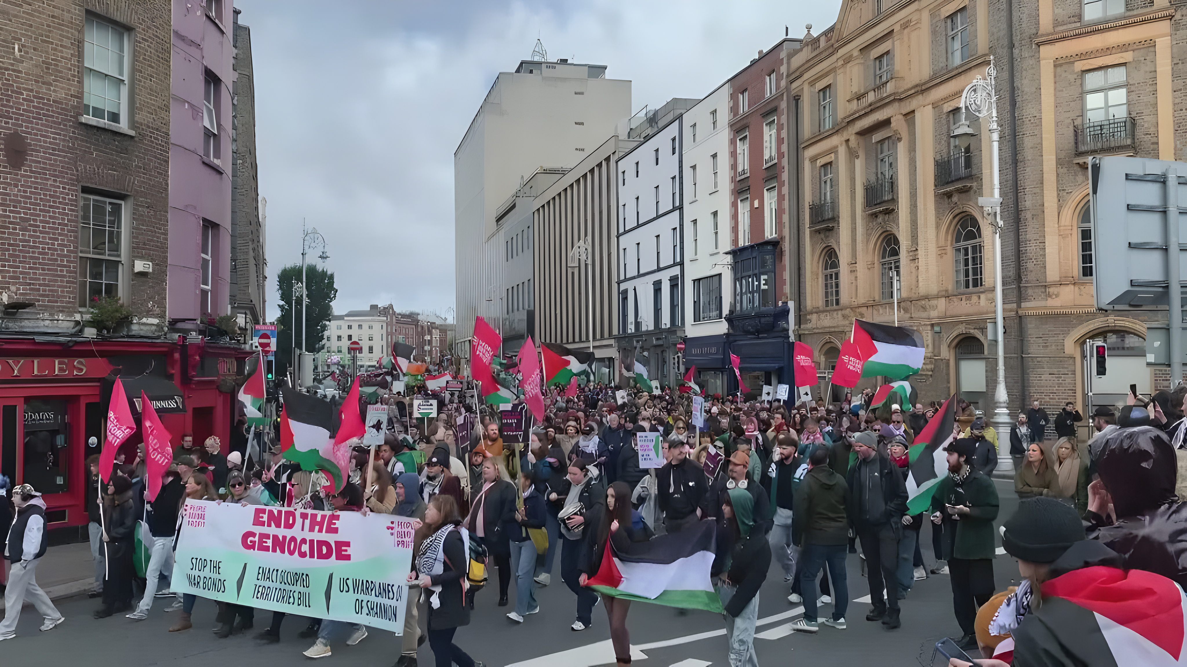 Protesters in Dublin skeptical of Trump's Gaza plan