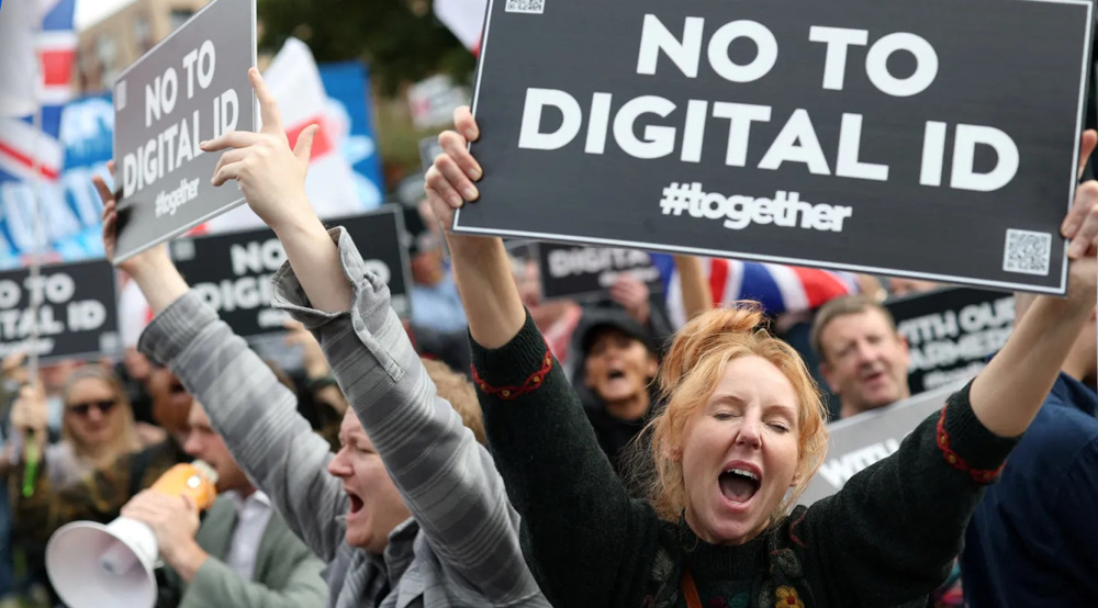 Thousands march against UK digital ID plans