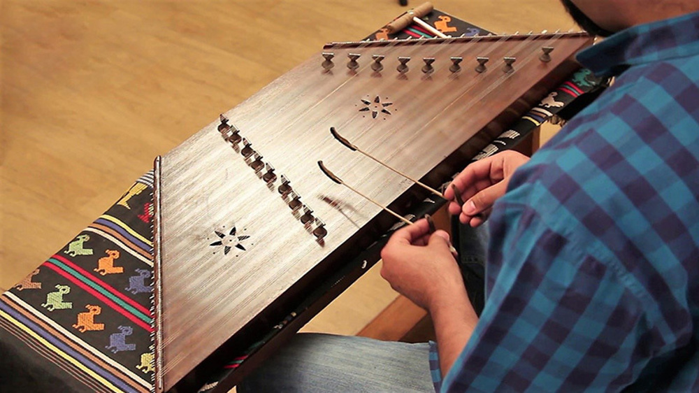 An insider's view of the country: Santoor