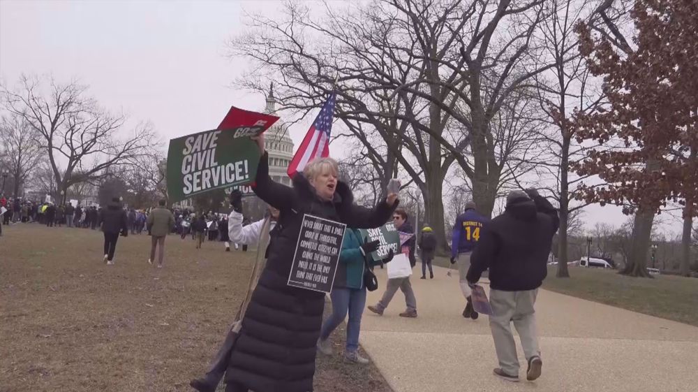 US federal workers rally to ‘save civil service’ from Trump’s cuts