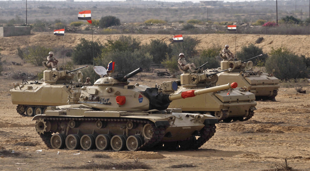Le Caire renforce sa présence militaire dans le Sinaï : Israël panique