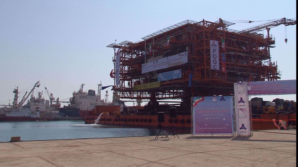 Iran to sign $17 billion South Pars pressure boost contracts