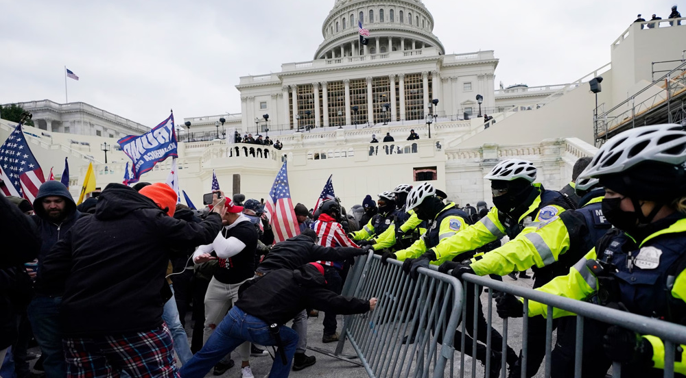 FBI agents probing Jan. 6 riot sue Trump’s Justice Dept. as retaliation fears grow
