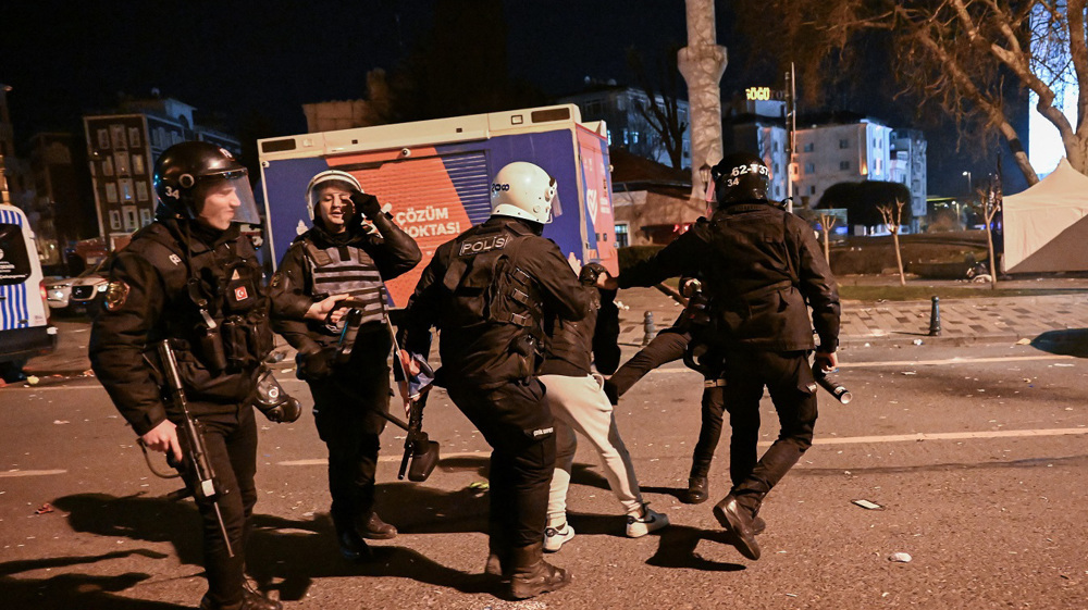 Over 1,400 arrested as protests continue in Turkey despite ban