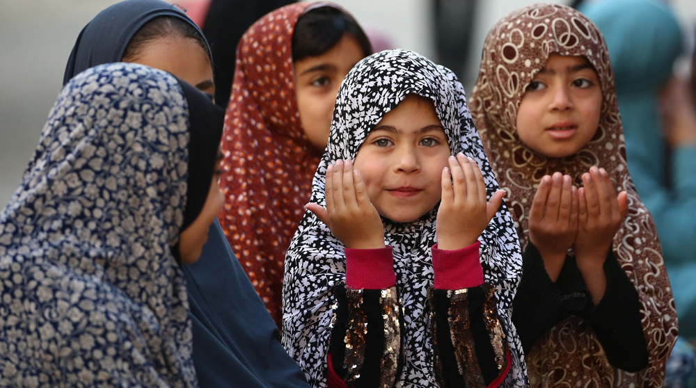 Iran FM calls for more unity, empathy among Muslims in Eid message