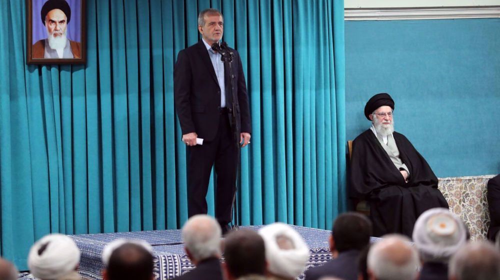 Pezeshkian: A united Iran will not give in to threats 