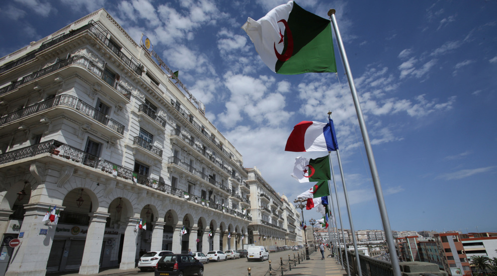 L’Algérie menace d’expulser 12 agents diplomatiques français