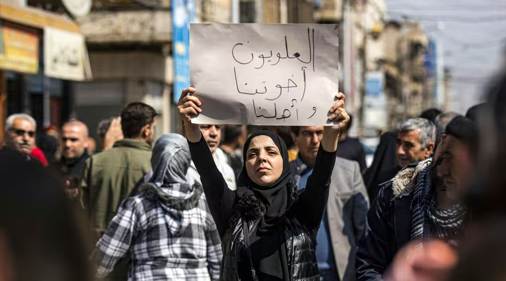 Syrie: des éléments affiliés à HTC asservissent des femmes alaouites à Idlib