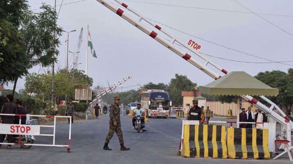 India, Pakistan exchange fire as UN calls for 'maximum restraint'