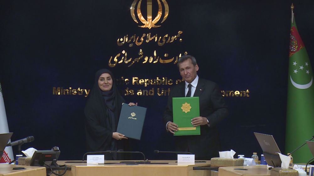 Iran, Turkmenistan sign roadmap for $3bn trade