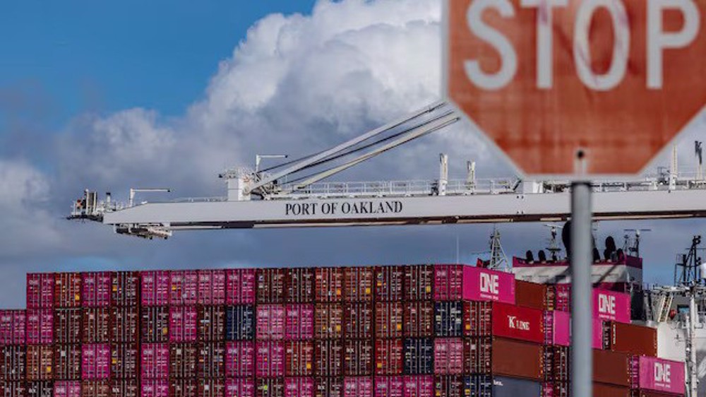 US posts record high trade deficit for March