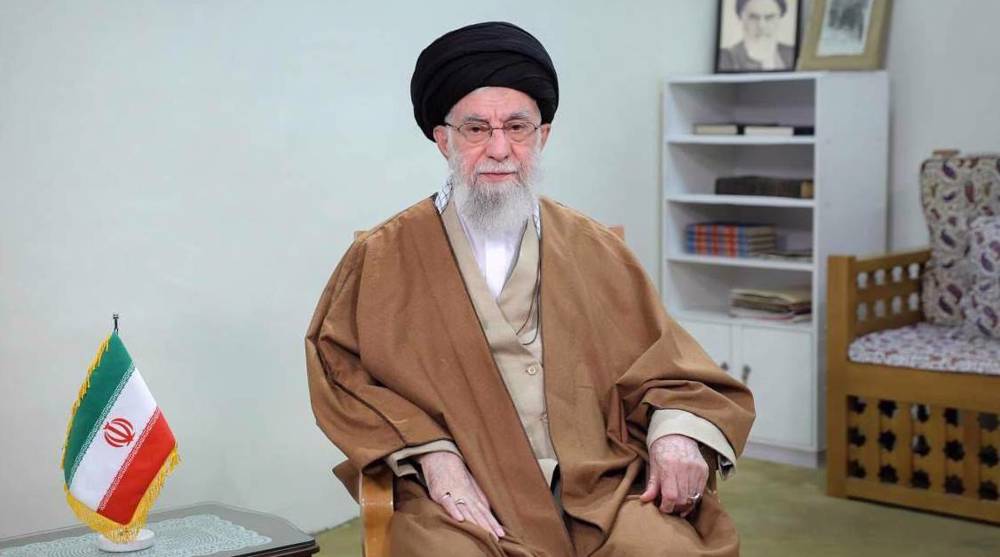 Leader congratulates Iranian nation on victory, says Zionist regime was 'crushed'