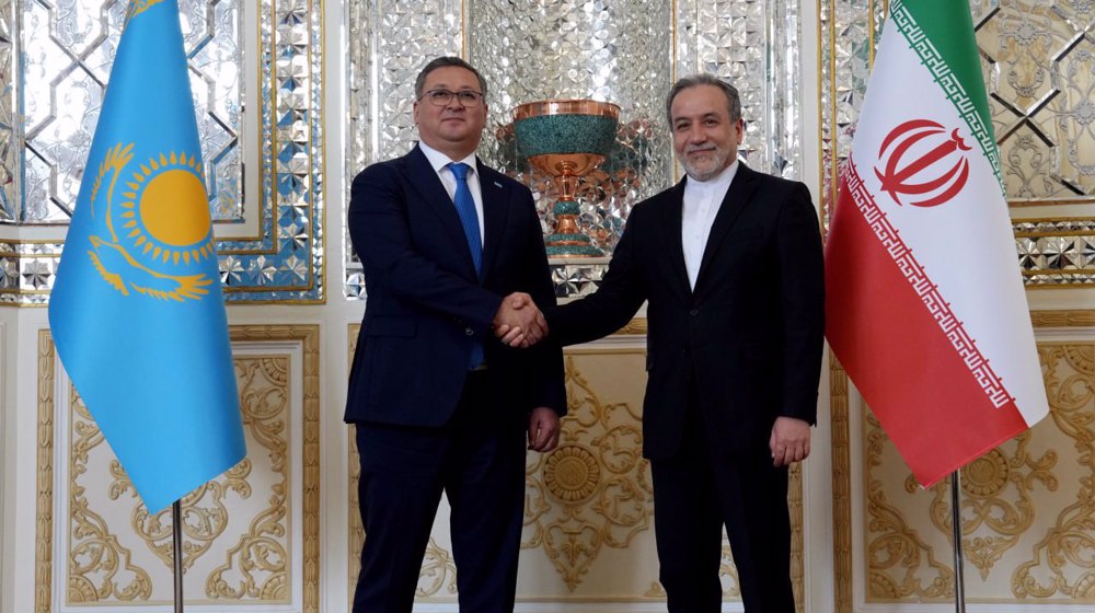 Iran, Kazakhstan urge more consultations on regional, global issues