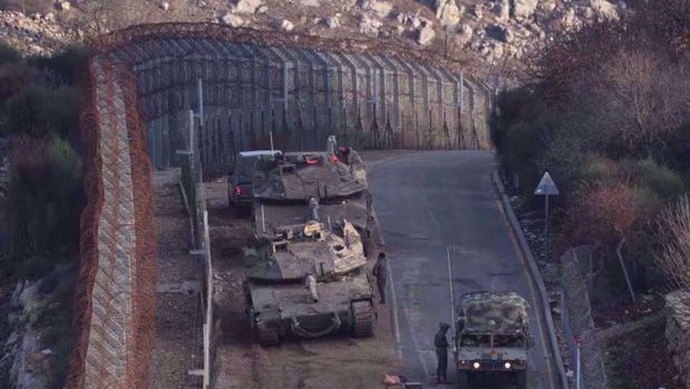 Israeli troops, tanks positioned near Damascus amid HTS inaction 