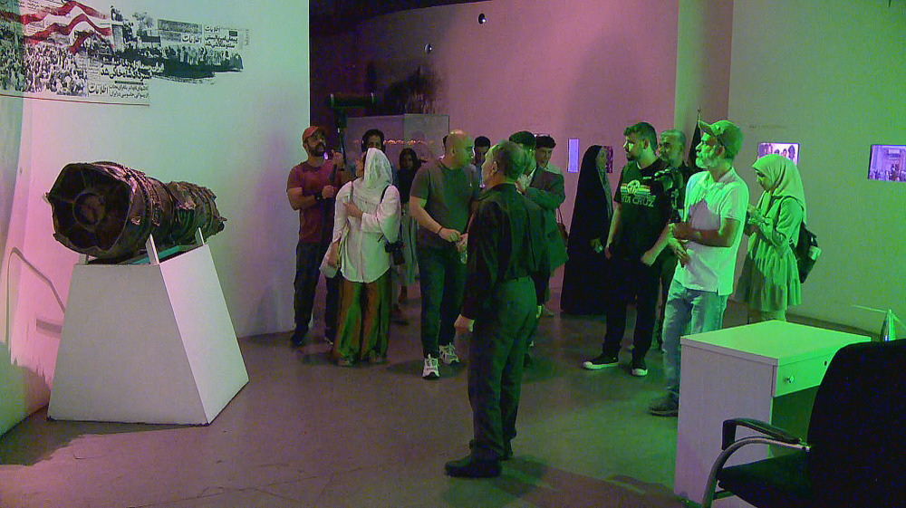 Foreign journalists visit Iran’s Holy Defense Museum