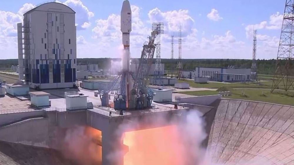Iran: le satellite Nahid-2 transmet les données initiales 