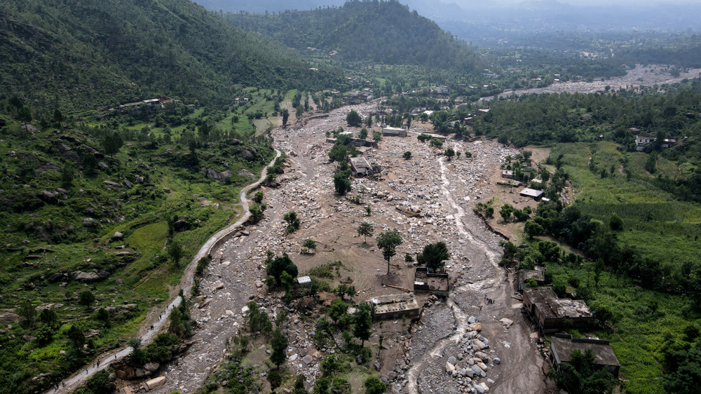 Iran offers aid to Pakistan as monsoon rains kill at least 344