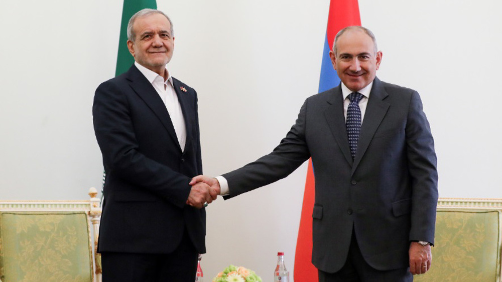 Iran, Armenia sign 10 MoUs during Pezeshkian’s key visit