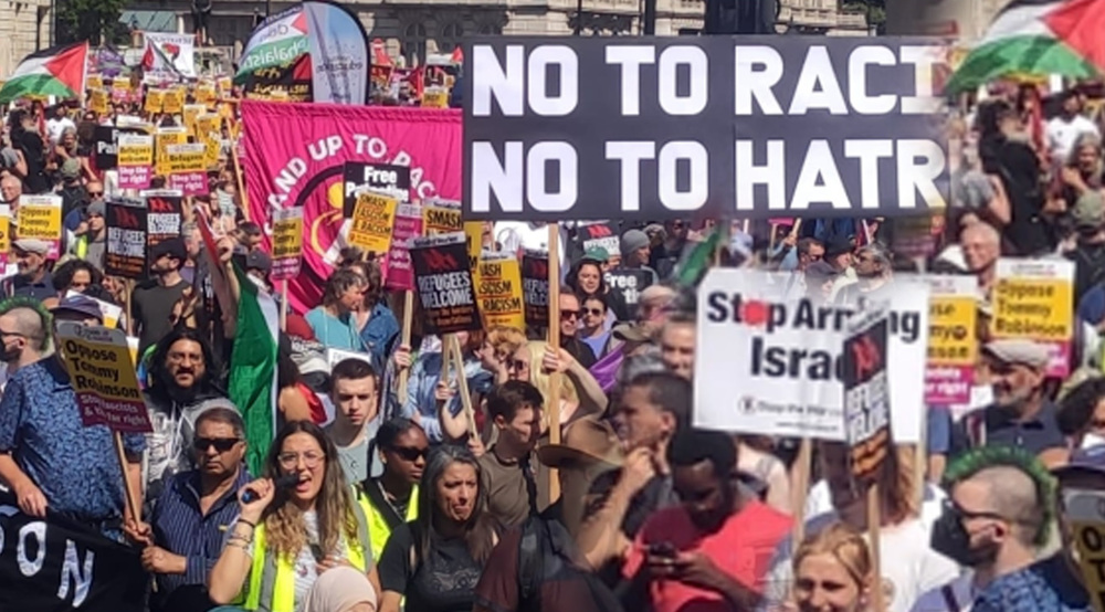 London witnesses counter-rally after anti-immigrant demonstration