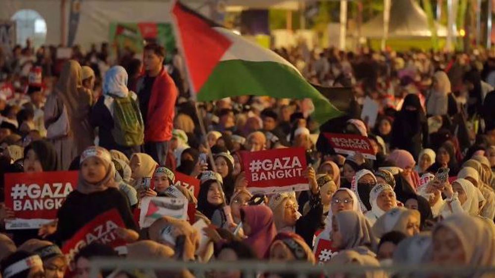Thousands rally in Kuala Lumpur for Gaza, teddy bears honor lost children