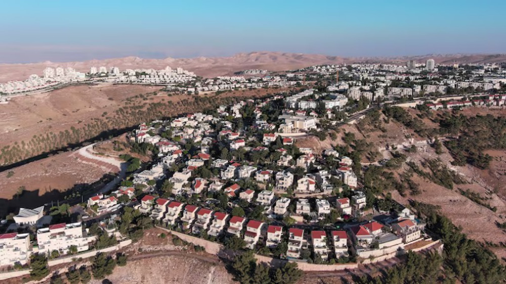 Israeli PM: No Palestinian state, signs West Bank settlement expansion