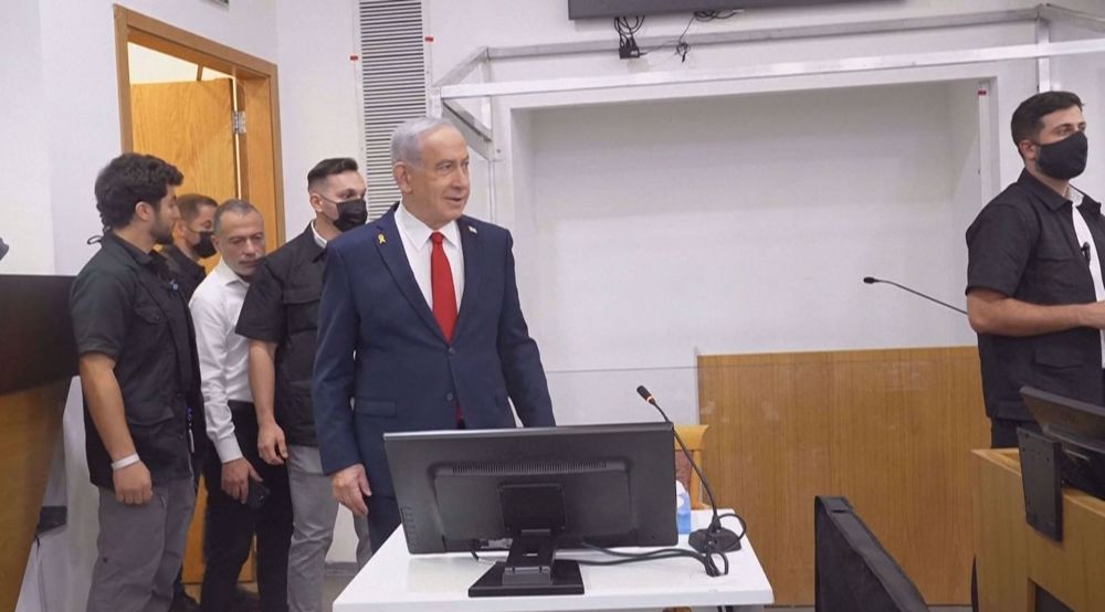 Netanyahu returns to court to face charges of corruption, bribery 