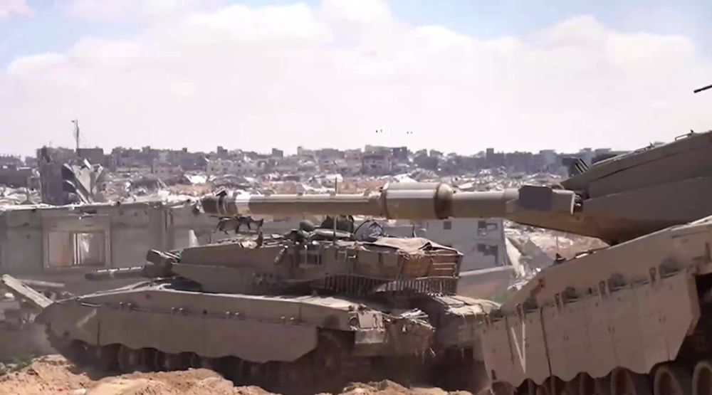 Gaza hospitals crumble as Israeli ground offensive rages