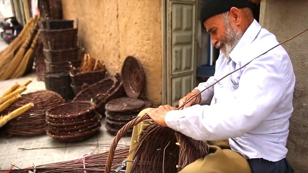 Insider's view of the country: Najafabad handicrafts