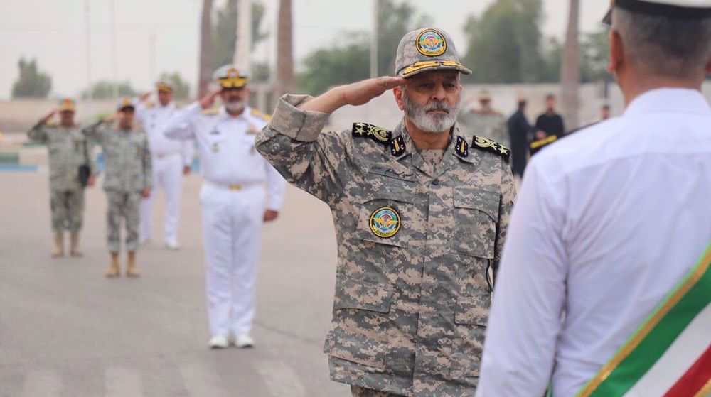 Iran’s top general hails full readiness of naval forces in Bandar Abbas visit