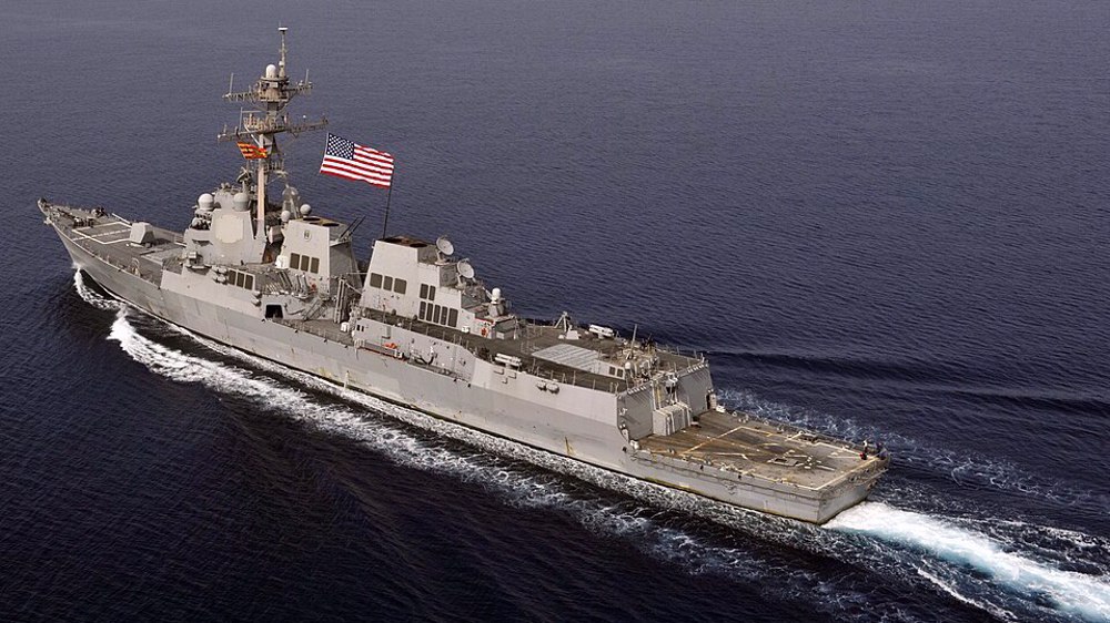 Venezuelan jets fly over US destroyer deployed near its coast