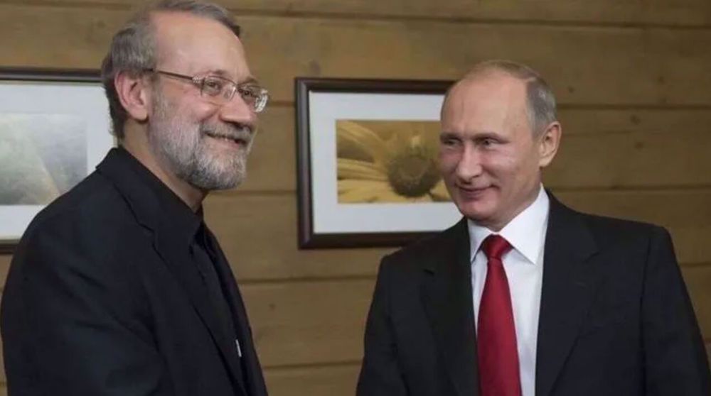 Iran’s top security official, Russian president discuss economic cooperation, regional issues