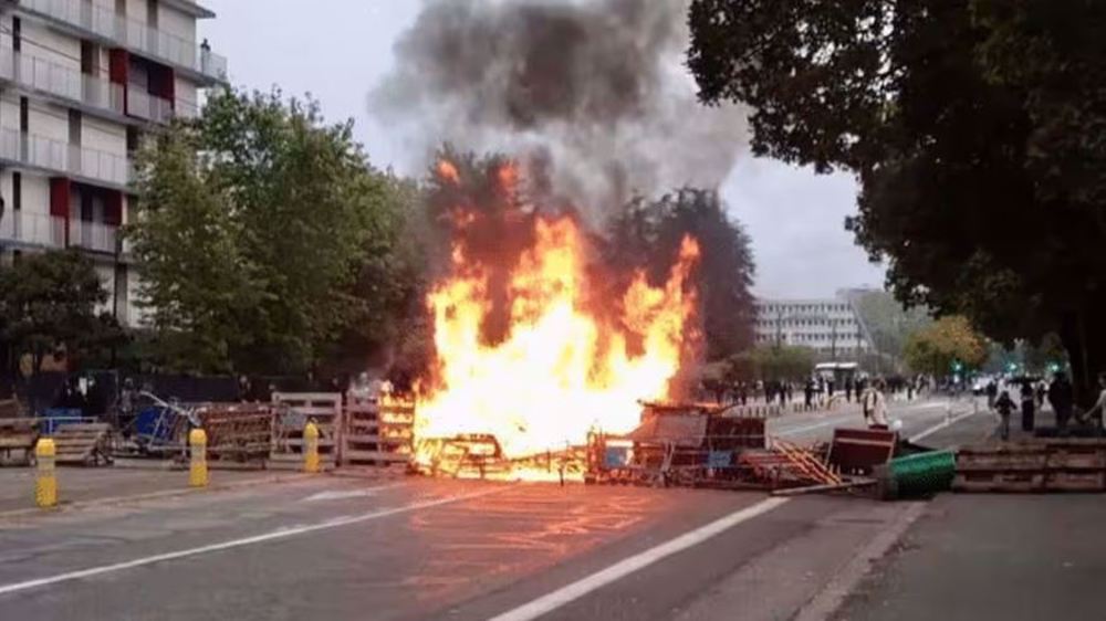 France : la colère lycéenne gagne du terrain, l’exécutif sous pression