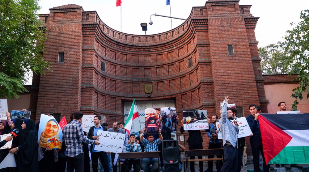 Mobilisation lycéenne en France : des Iraniens dénoncent les violences policières