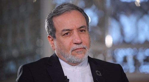 ‘Degenerate gambler’: Iran FM says Netanyahu seeks to save himself with ‘US blood and treasure’
