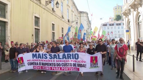 Demonstrations in Lisbon call out 'deteriorating' living conditions
