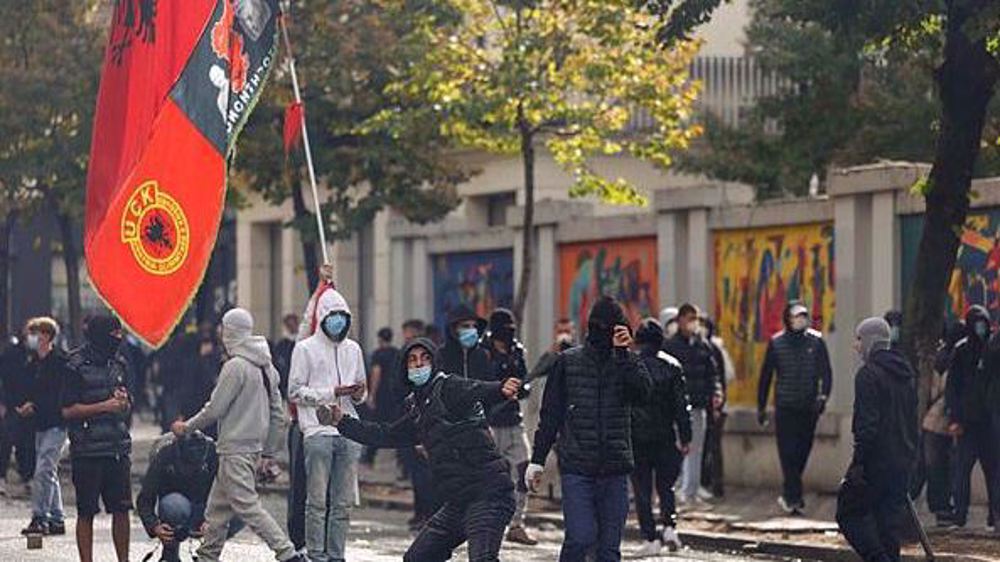 Manifestations des lycéens albanais et aggravées par la violence policière 