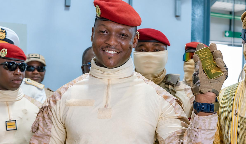 Le président du Burkina Faso inaugure la première usine de transformation de l’or du pays