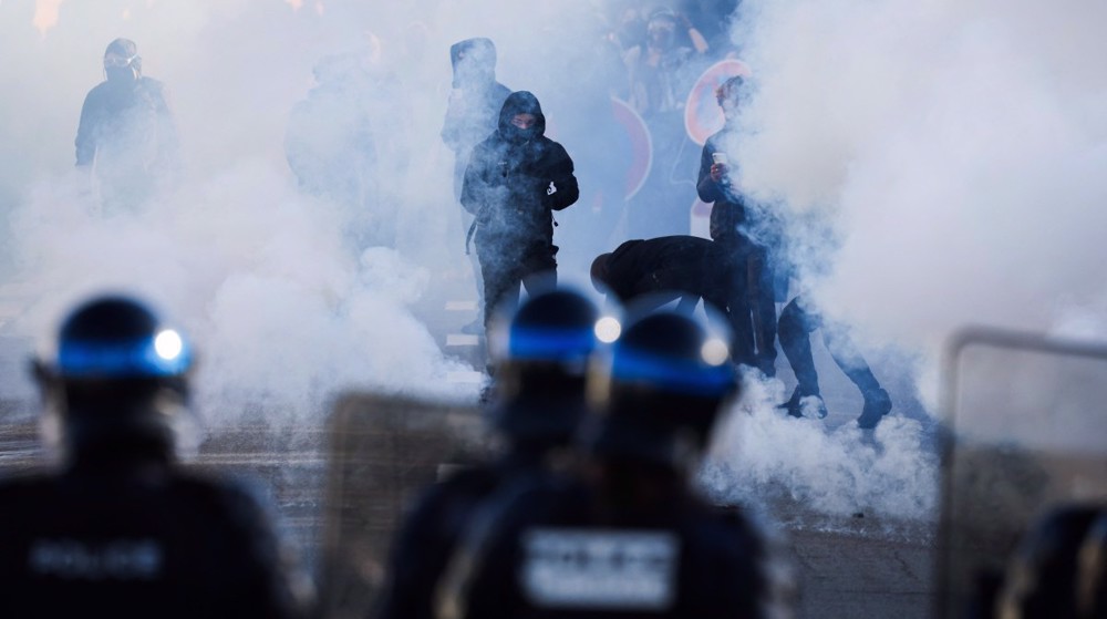 Iran condemns French police violence against protesting students