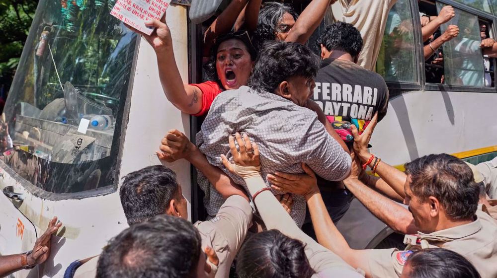 Indian police detain protesters following calls for election chief resign