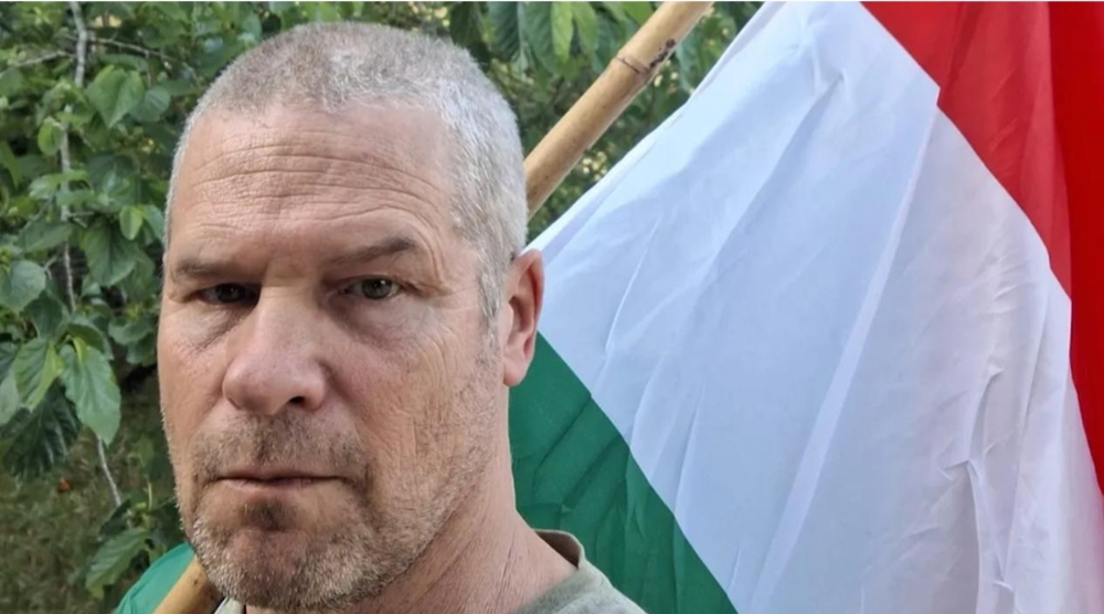 Israeli forces seize Hungarian flag at protest over resemblance to Palestinian flag