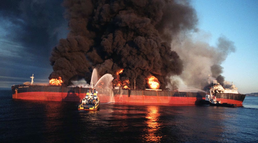 IRGC Navy pounds key US-Israeli targets in wave 97 of Operation True Promise 4