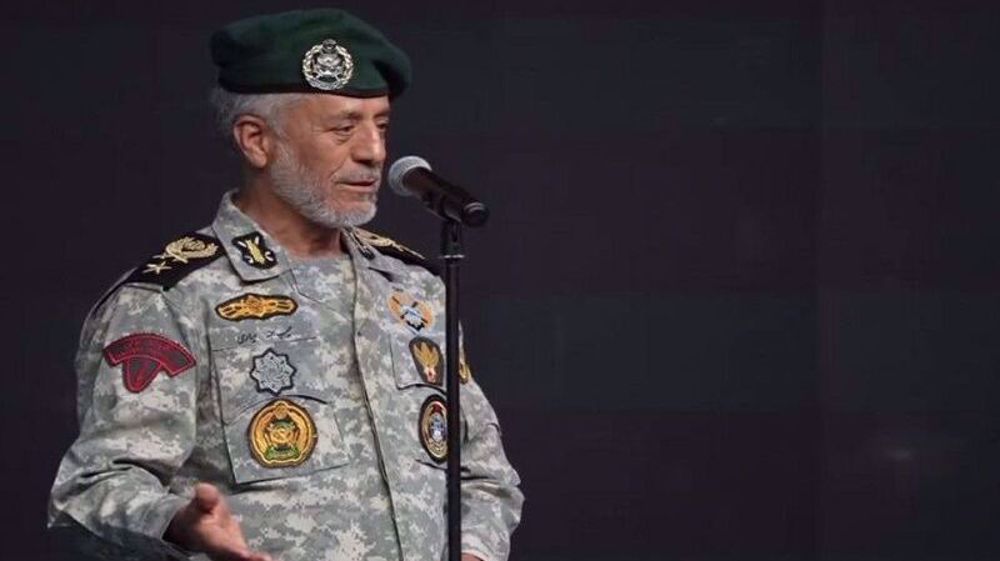 Surrender has no place in Iranian nation’s lexicon: Army commander
