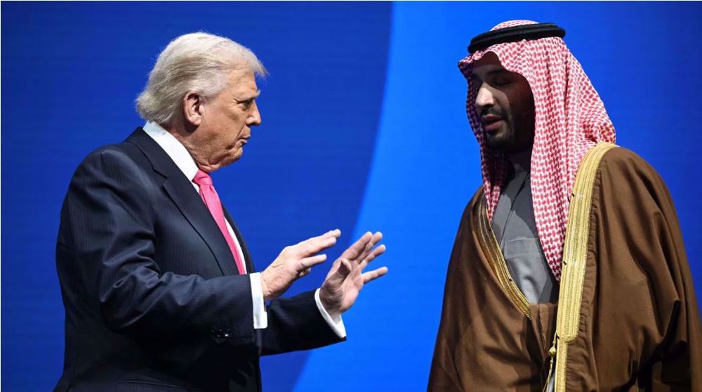 Trump reverses course, ties Saudi nuclear agreement to recognition of Israel