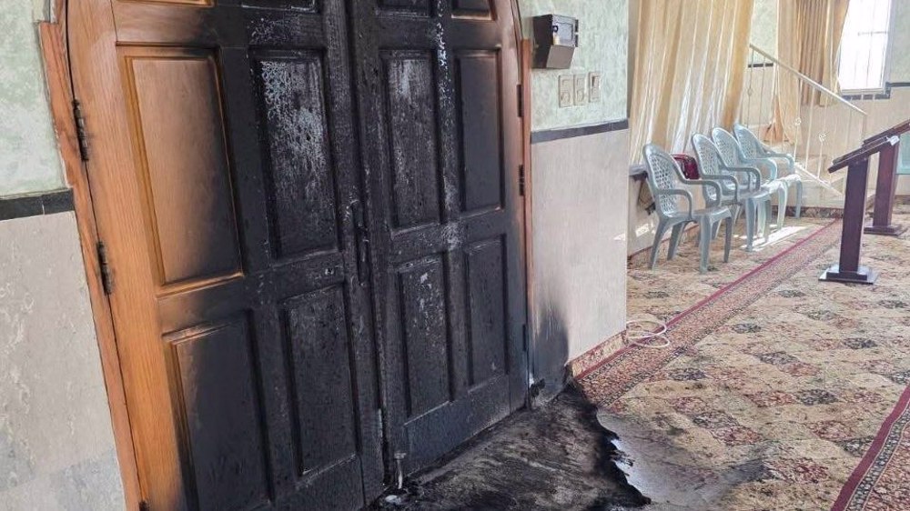  Israeli settlers torch West Bank mosques in ‘serious crime’ against holy Islamic sites