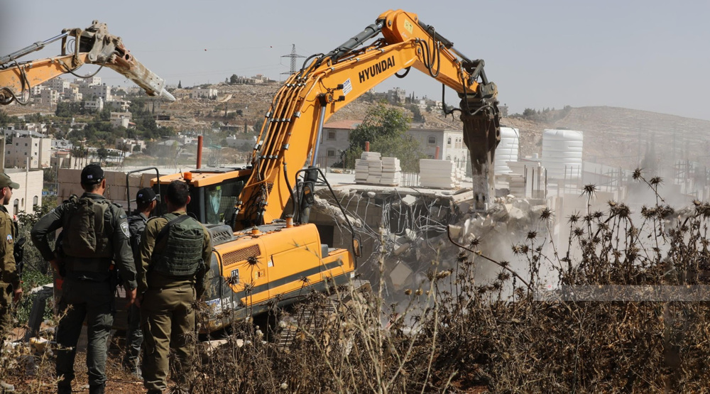 Israeli soldiers force evacuations, demolish Palestinian properties near Jenin