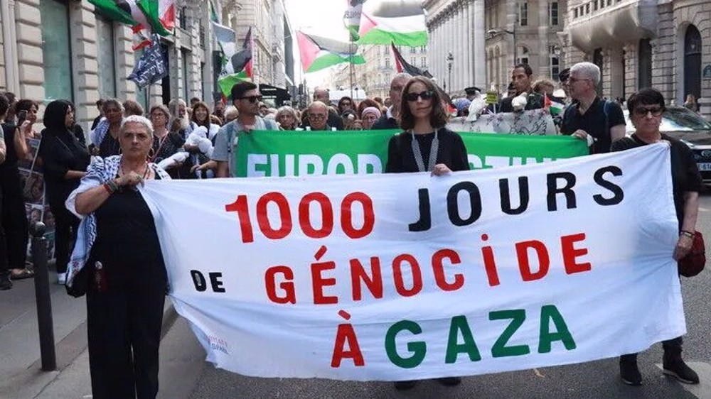 Une marche silencieuse à Paris marque les 1 000 jours du génocide à Gaza (Reportage)