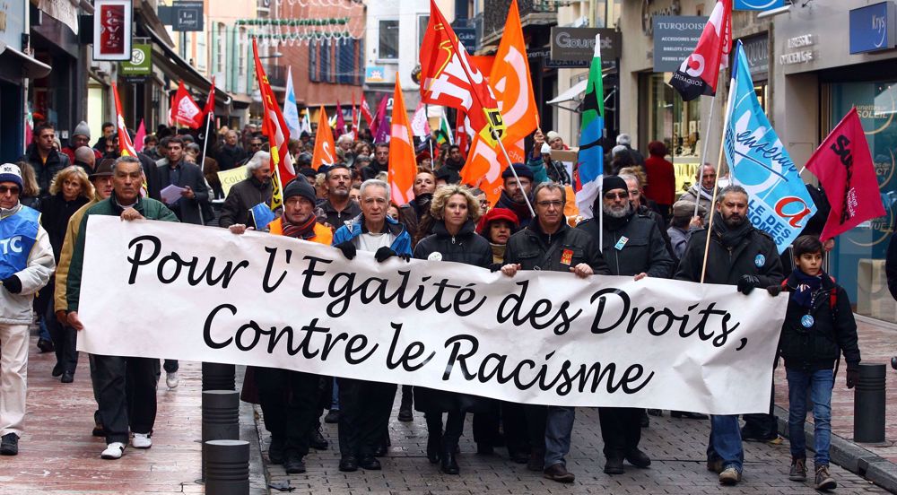 France : l'agression raciste d’une adolescente à Caen suscite l’indignation