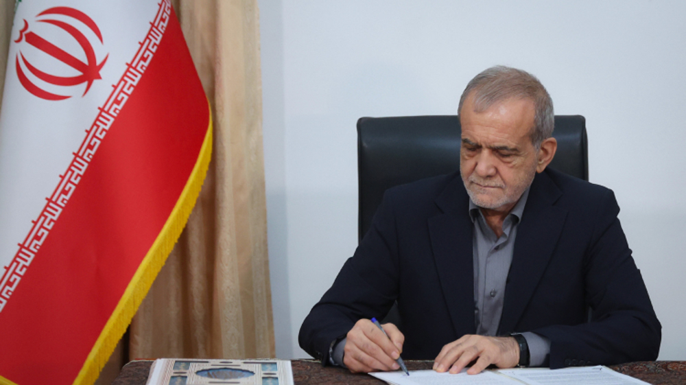 Pezeshkian stresses ‘all-out readiness’ as he congratulates six new commanders